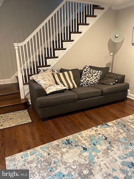 Building Photo - 703 Chetworth Pl