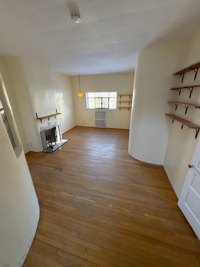 Building Photo - 5132 S Blackstone Ave