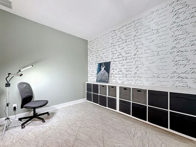 Building Photo - FURNISHED 4 Bedroom House + Office + Home ...