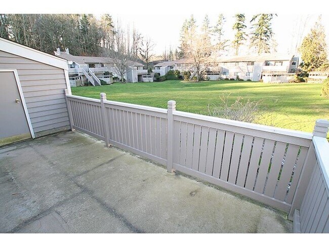 Building Photo - 2Bd/1Ba Kirkland Condo