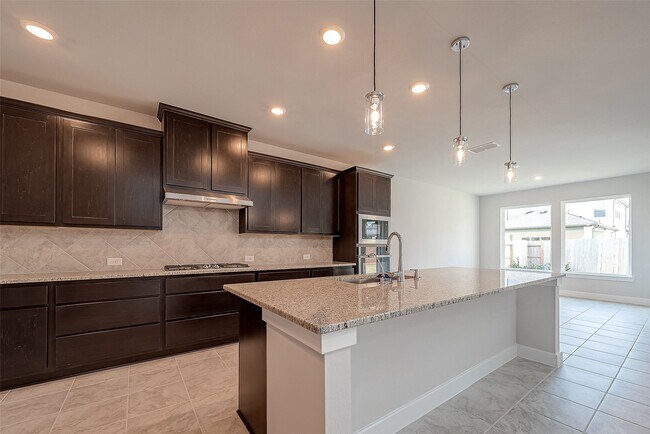 Building Photo - 21711 Emerton Cres Wy