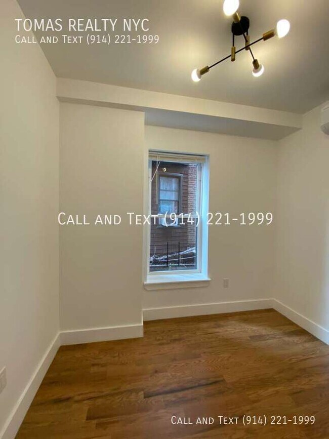 Building Photo - 286 Hawthorne Ave