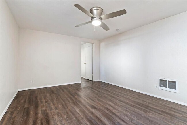 Building Photo - Javid Properties Triplex