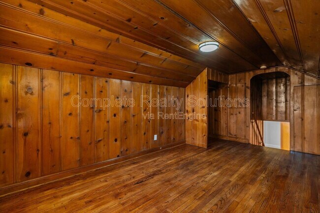 Building Photo - 1150 N Florissant Rd