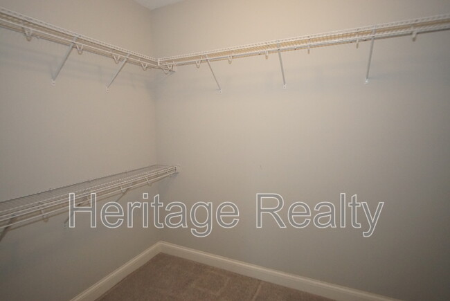 Building Photo - 2050 Gusty Wind Ln