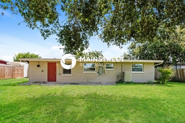 Building Photo - 3 Bedroom Pet-Friendly Home in Bradenton, ...