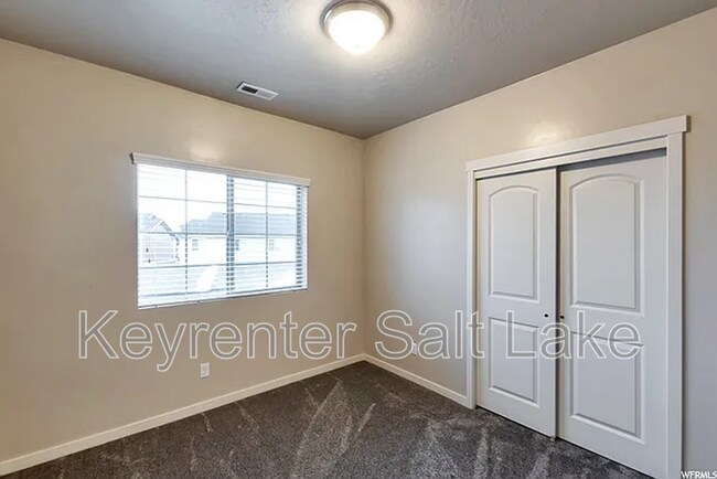 Building Photo - 203 Jordan Ridge Boulevard