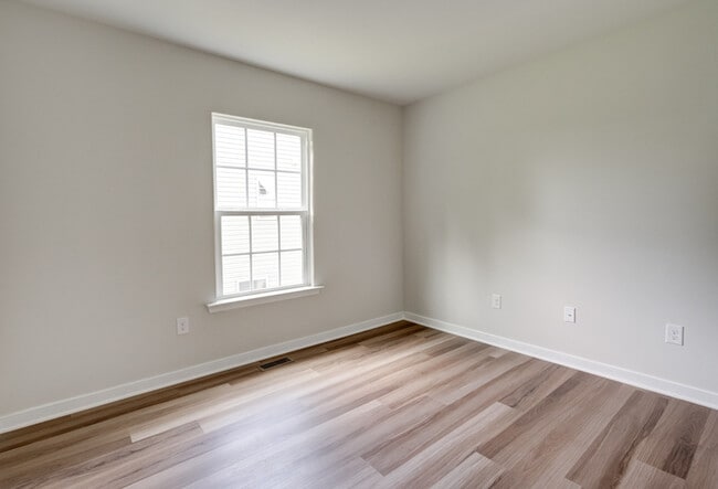 Building Photo - 312 Northfield Heights Ln