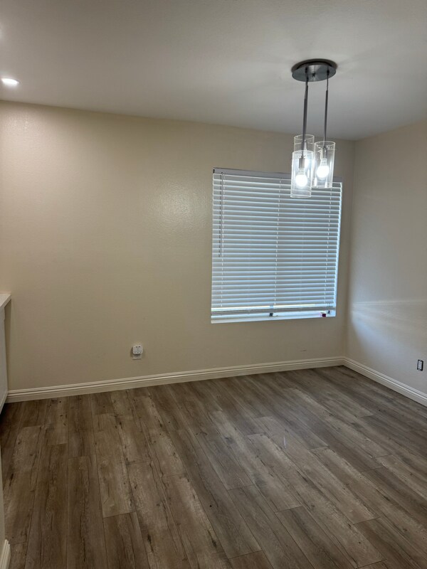 Building Photo - 2757 Bolker Dr