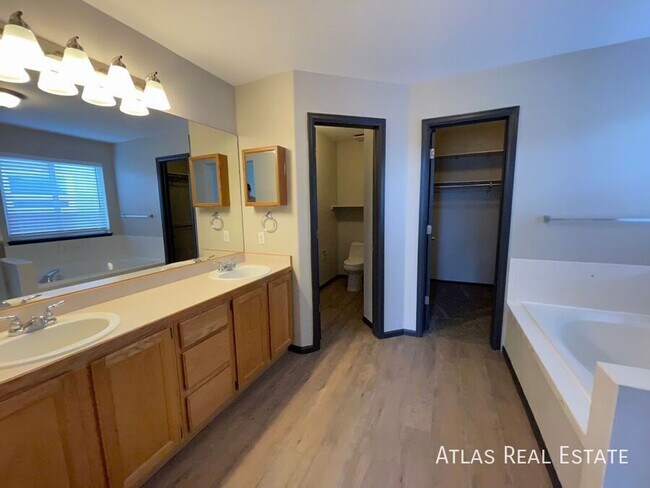 Building Photo - 4610 Lasater Trail