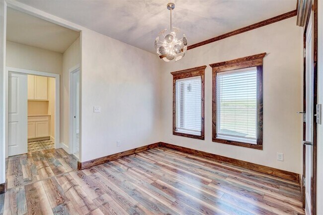 Building Photo - 4351 Whitetail Blvd