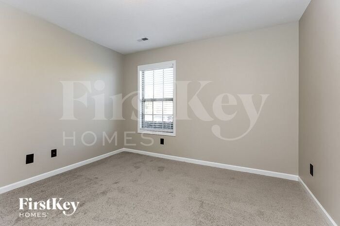 Building Photo - 1165 Chinook Cir