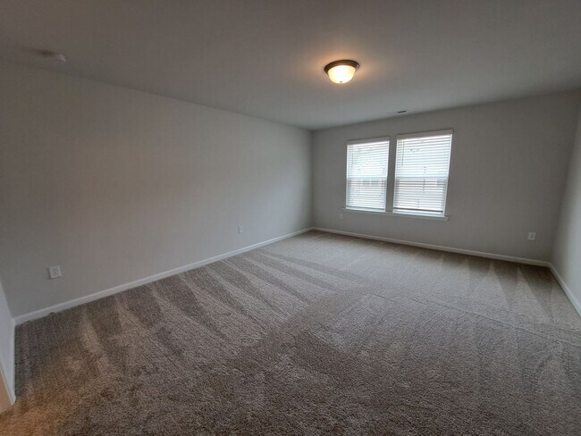 Building Photo - Charming 3 beds 2.5 baths in Fuquay Varina!