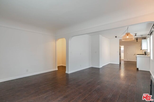 Building Photo - 5630 Craner Ave