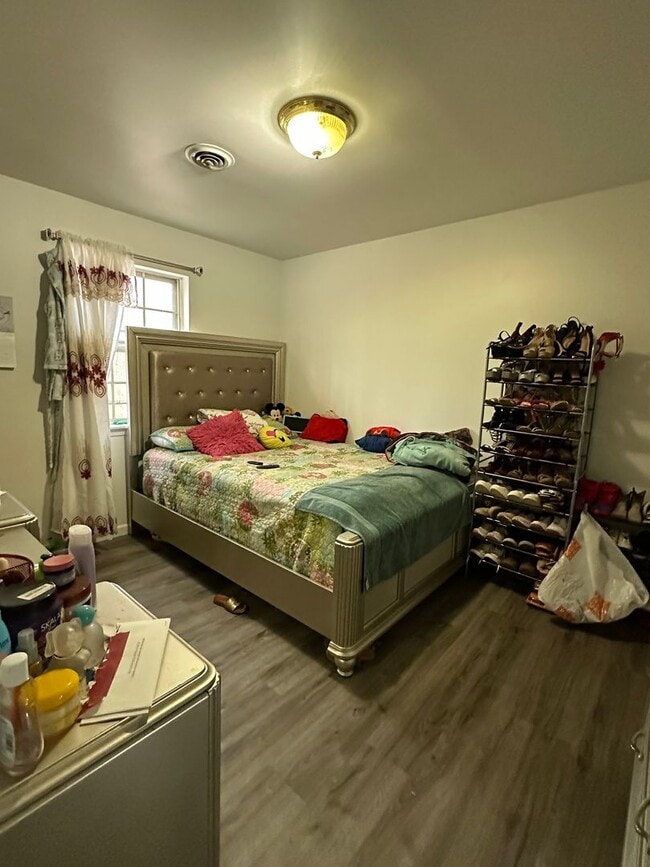 Building Photo - Albemarle Townhouse