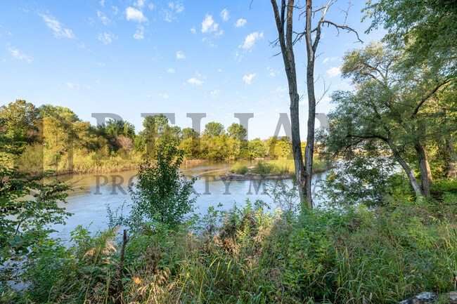Building Photo - 1763 N Woodrow Ct