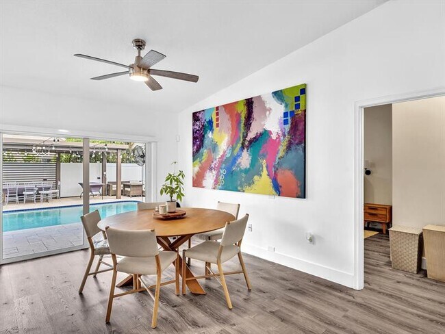 Building Photo - 9831 SW 58th Ct