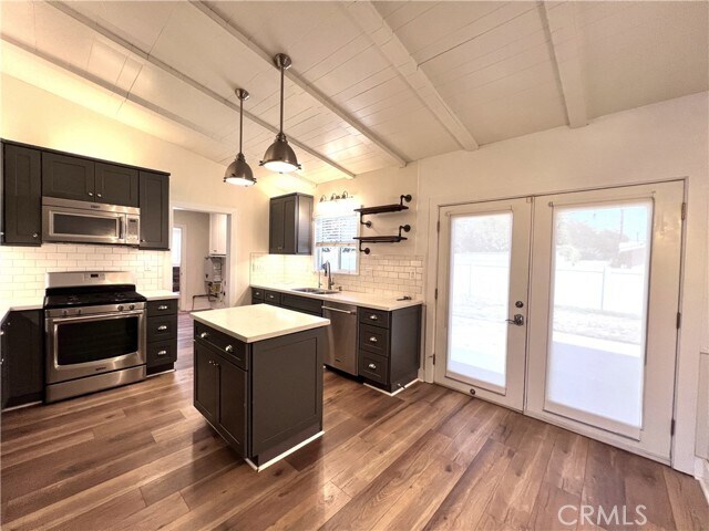 Building Photo - 8257 Jadeite Ave