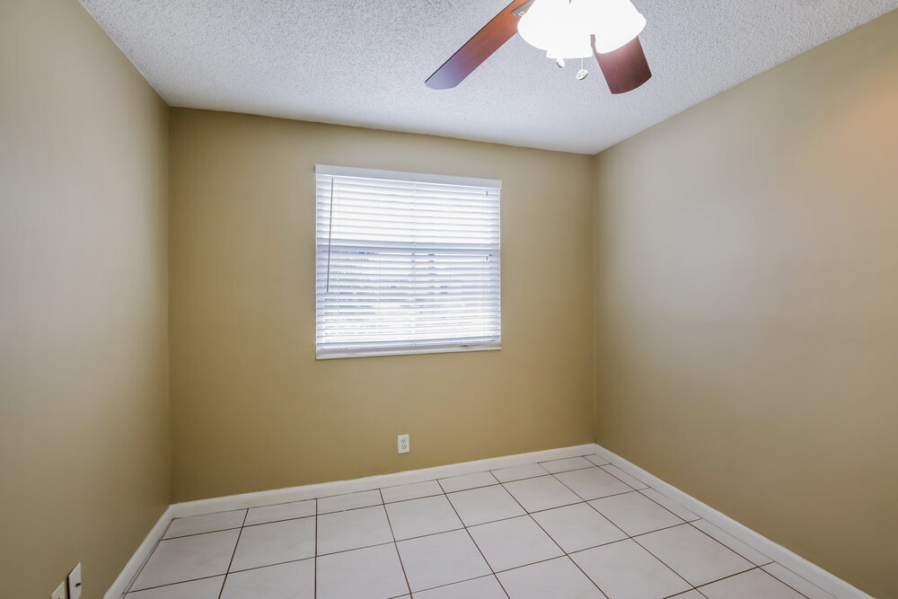 Building Photo - 3275 W Buena Vista Dr