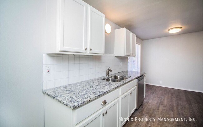 Building Photo - 2710 68th St