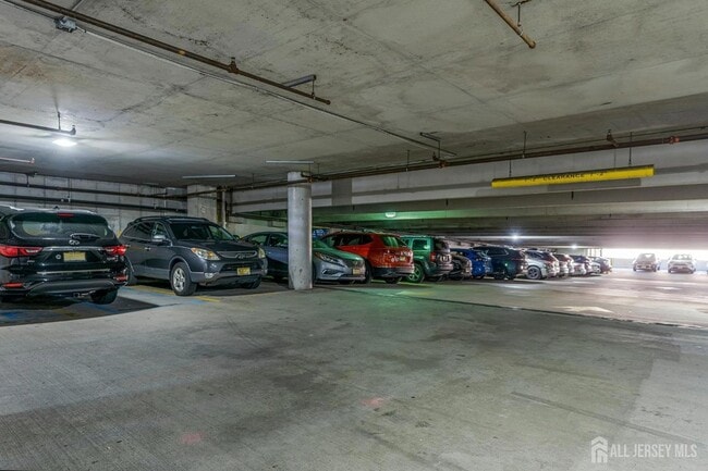 Building Photo - 1 Spring St