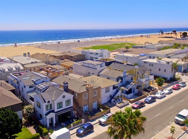 Building Photo - Vacation Rental on Balboa Peninsula