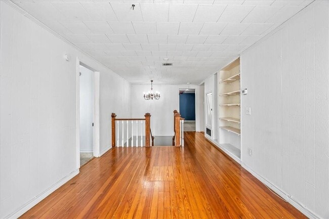 Building Photo - 1223 Cecelia St