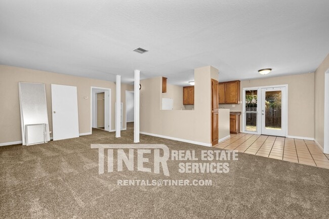Building Photo - 4053 Cornelia Way