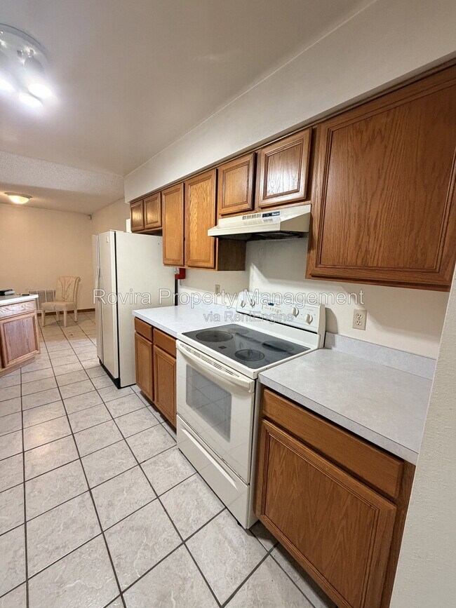 Building Photo - 602 Wallaby Ln