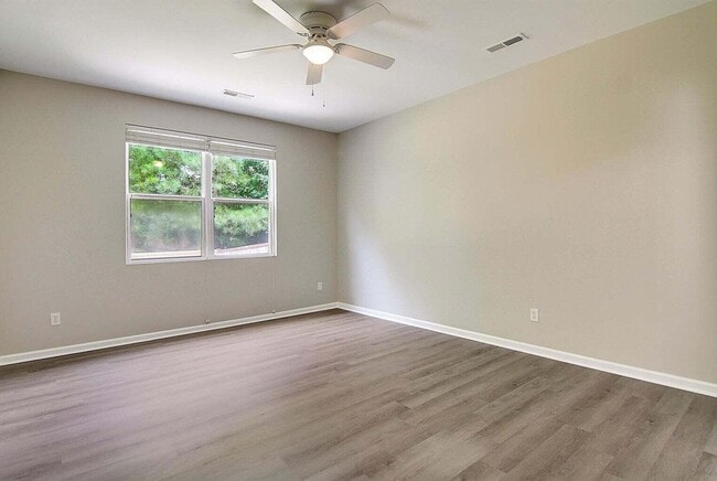 Building Photo - 1861 Cornsilk Dr