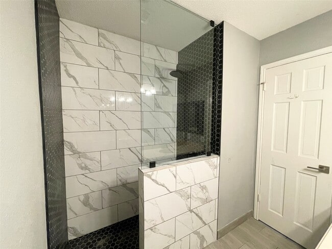 Building Photo - 8318 Hot Springs Dr