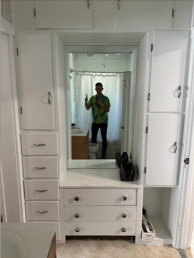 Building Photo - 214 S G St