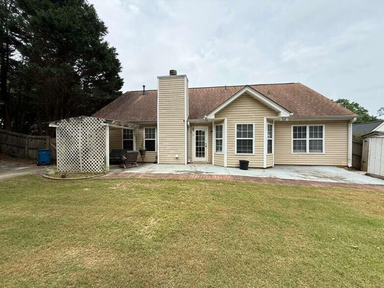 Building Photo - 907 Keldron Ct