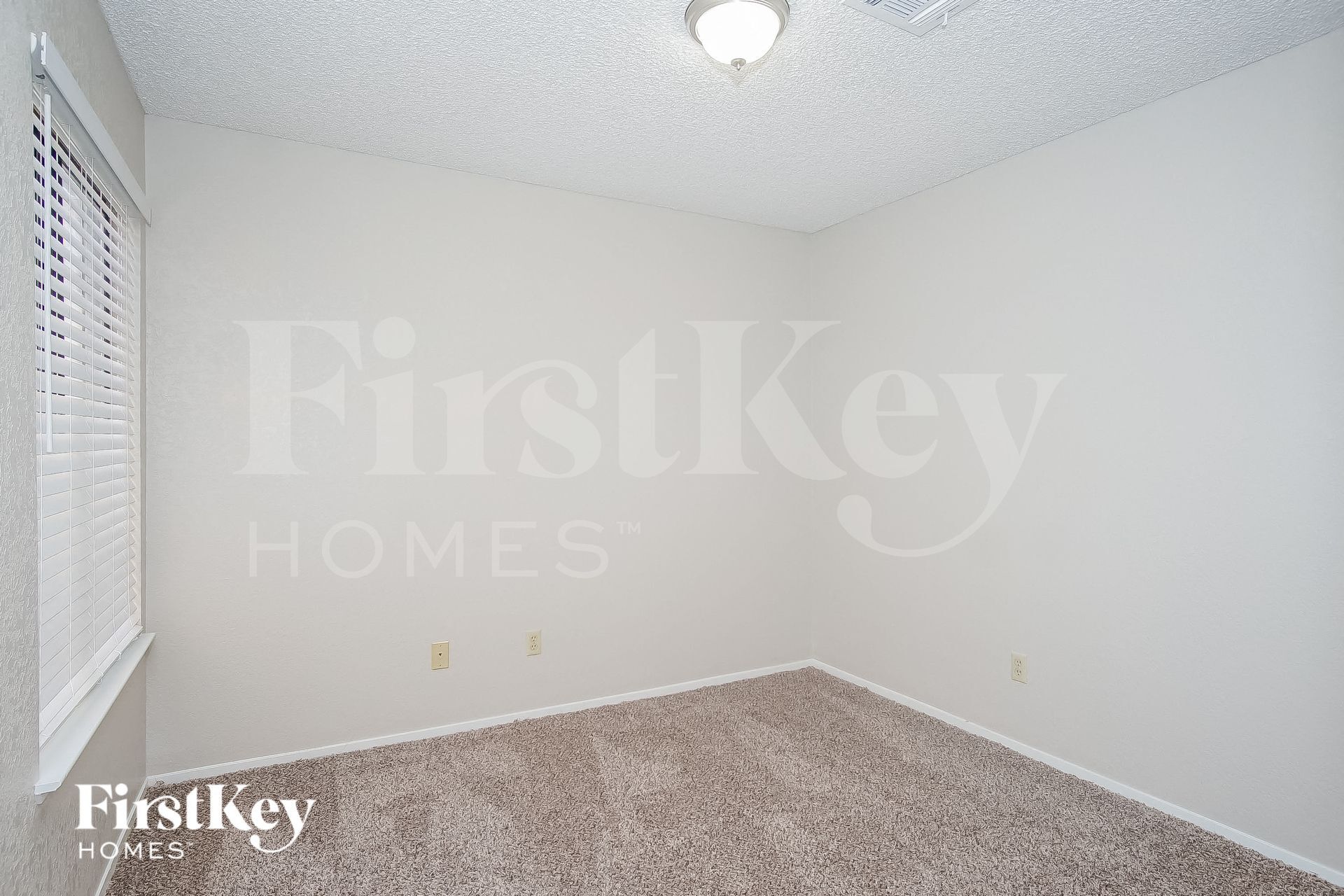 Building Photo - 357 Orchard Ct