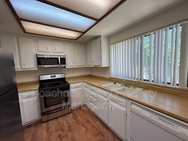 Building Photo - 40641 Schafer Pl