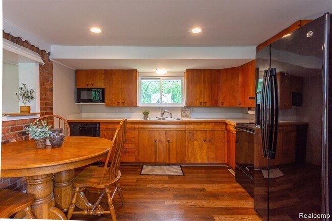 Building Photo - 2754 Candlewick Dr