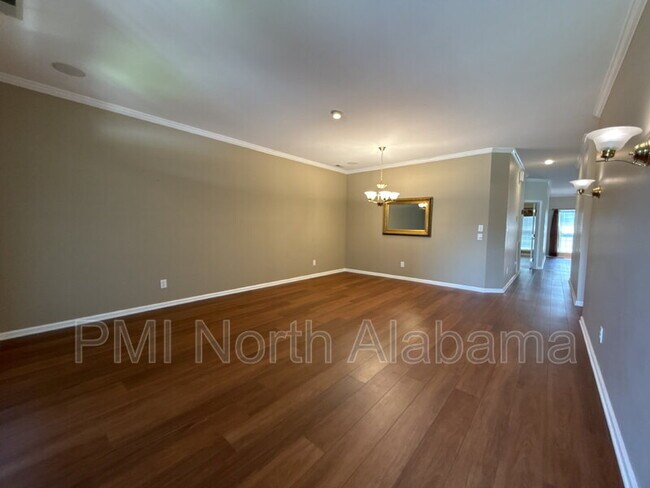 Building Photo - 134 Canterbury Dr