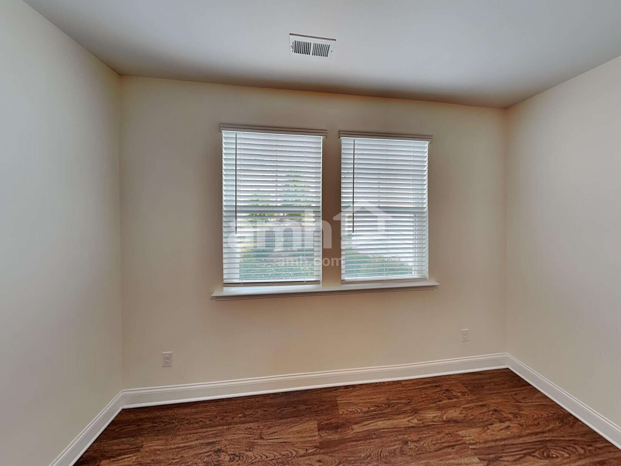 Building Photo - 6177 Rosemore Ln