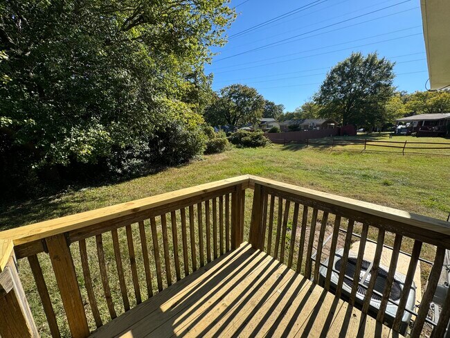 Building Photo - 6614 Hidden Forest Dr