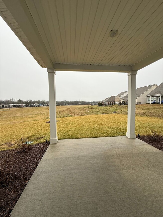 Building Photo - Beautiful Model Home in Langford Farms