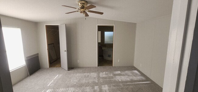 Building Photo - 405 Battlebell Rd