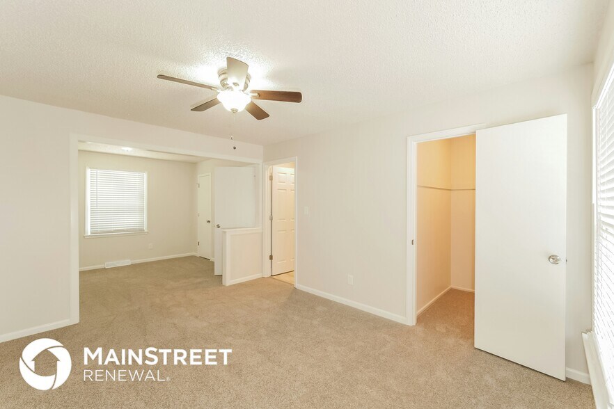 Building Photo - 3017 Iva Dr