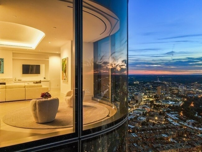 Primary Photo - 1 Dalton St