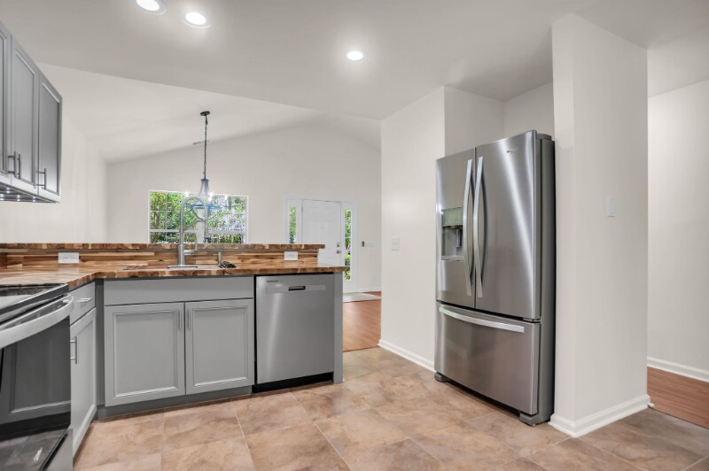 Building Photo - 769 Corn Planters Ct S