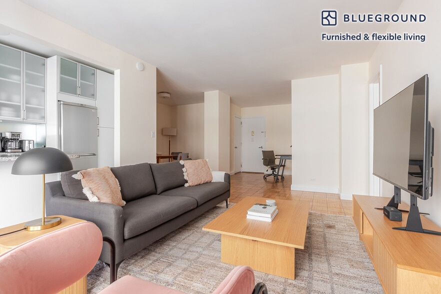 Building Photo - 30 Park Ave