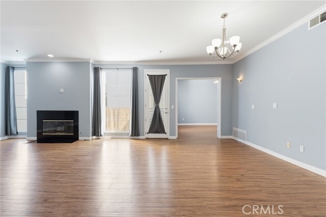 Building Photo - 5350 White Oak Ave