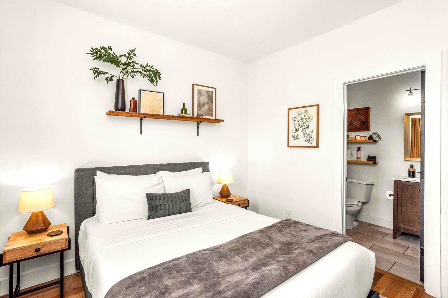 Building Photo - 4908I Delaware Ave