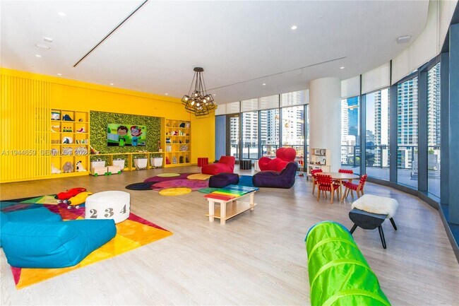 Building Photo - 55 SW 9th St