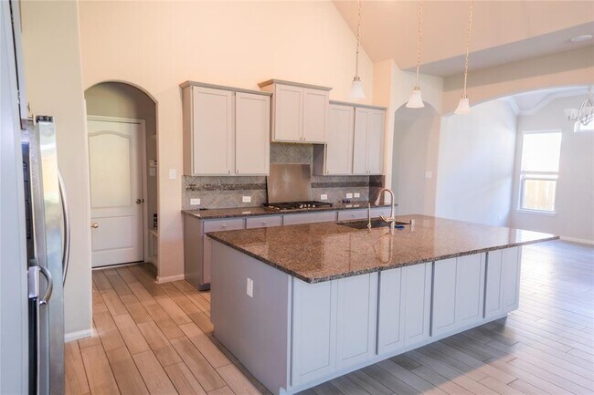 Building Photo - 918 Marigold Park Pl
