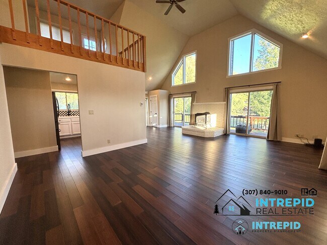 Building Photo - 116 Buckaroo Cir